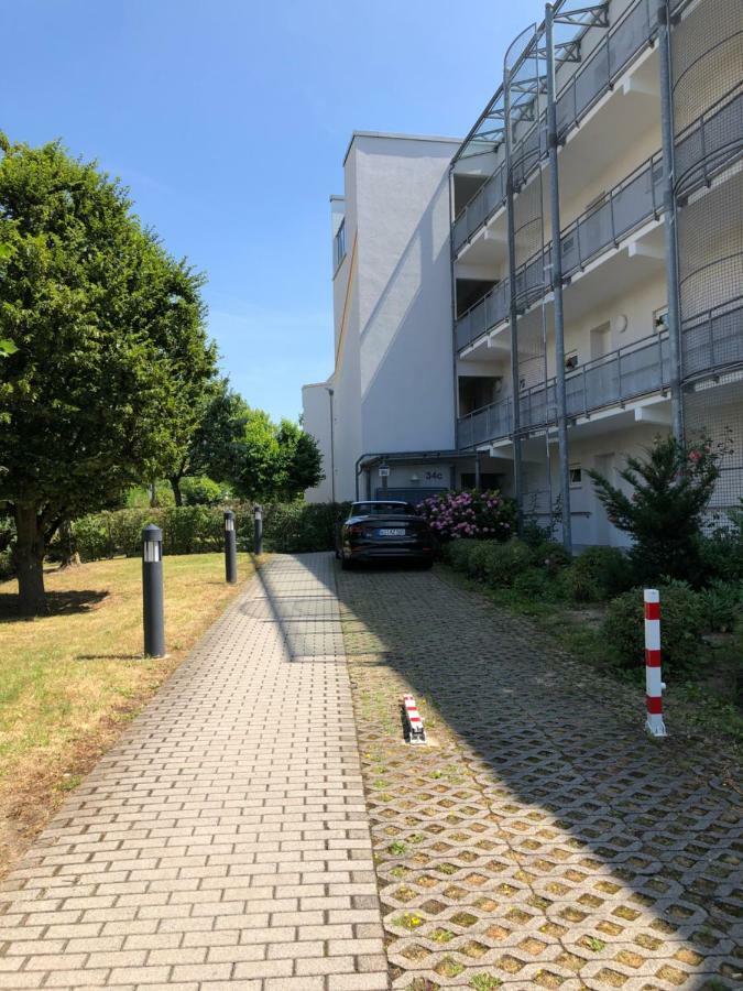 Parkplatz Und Balkon - Burberg'S Heimathafen In Wiesbaden Exterior photo