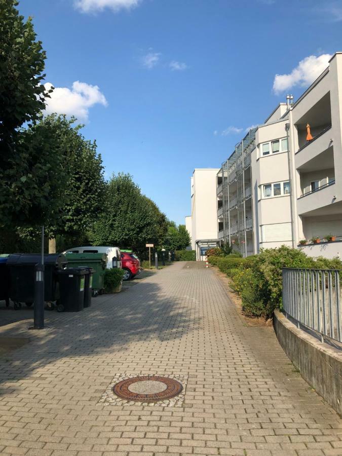 Parkplatz Und Balkon - Burberg'S Heimathafen In Wiesbaden Exterior photo